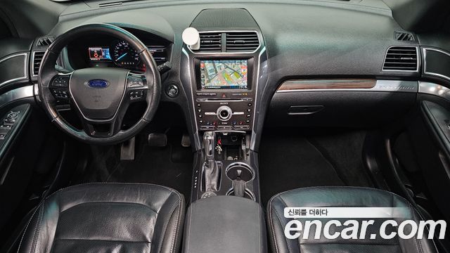 Ford Explorer 2017 — photo 7