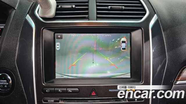 Ford Explorer 2017 — photo 16