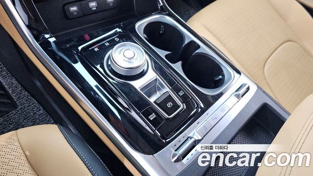 Kia Canival 2023 — photo 12