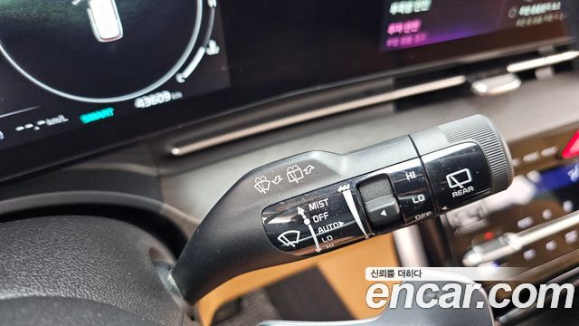 Kia Canival 2023 — photo 24