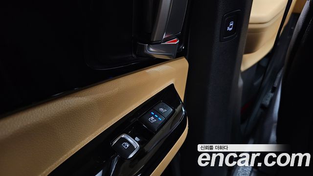Kia Canival 2023 — photo 25