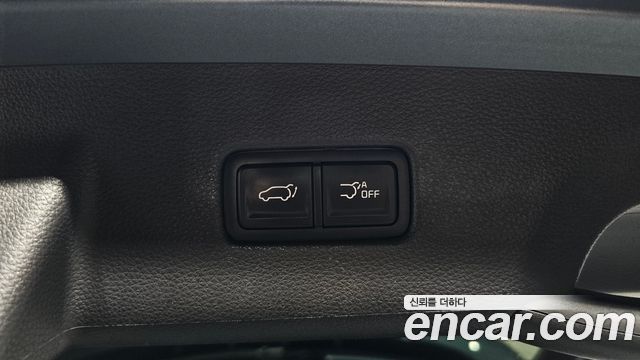 Kia Canival 2023 — photo 26