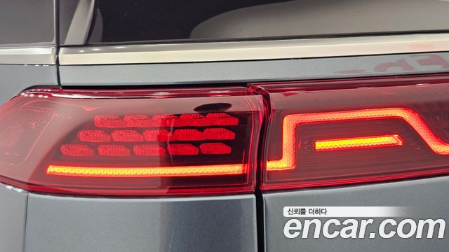 Kia Canival 2023 — photo 9
