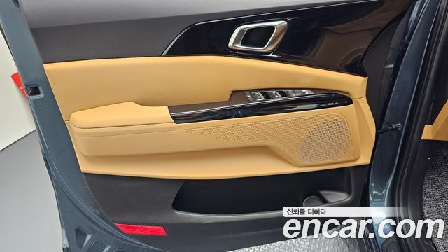Kia Canival 2023 — photo 14