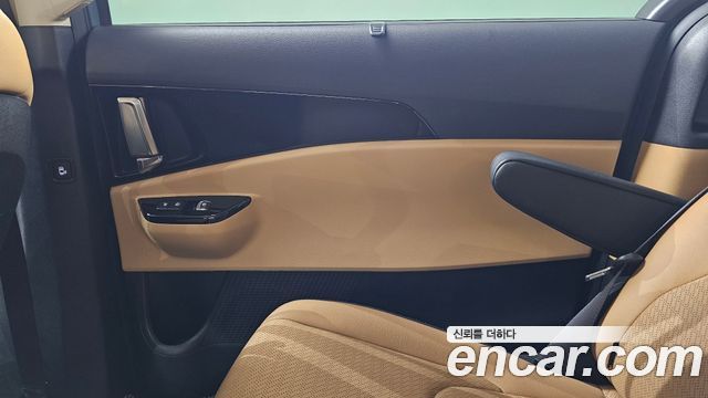 Kia Canival 2023 — photo 15