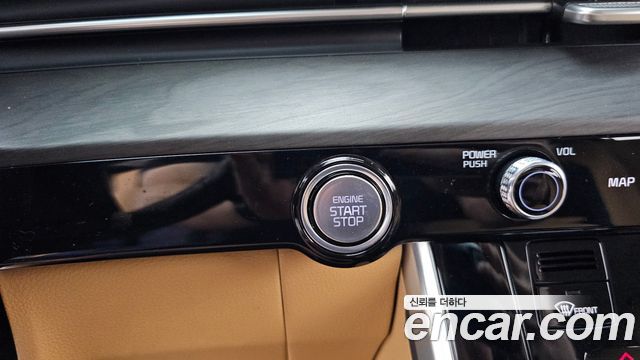 Kia Canival 2023 — photo 27