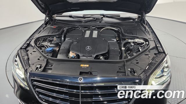 Mercedes-Benz S-Class 2019 — photo 6