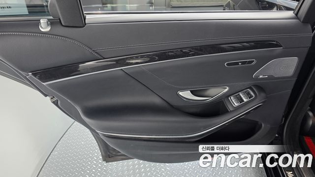 Mercedes-Benz S-Class 2019 — photo 15
