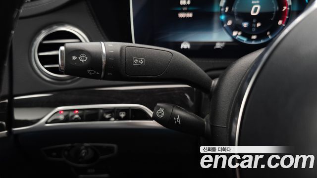 Mercedes-Benz S-Class 2019 — photo 28
