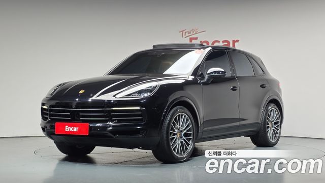 Porsche Cayenne 2022 — photo 1