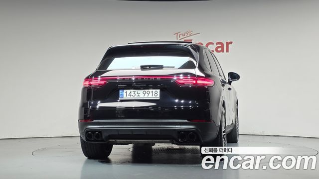 Porsche Cayenne 2022 — photo 4
