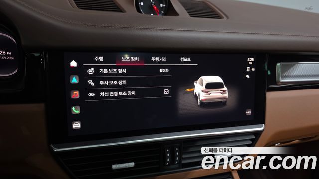 Porsche Cayenne 2022 — photo 16