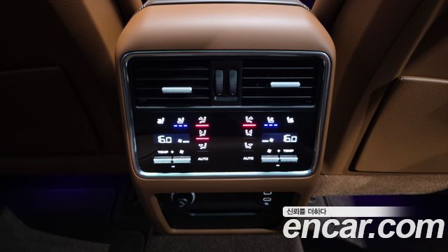 Porsche Cayenne 2022 — photo 18