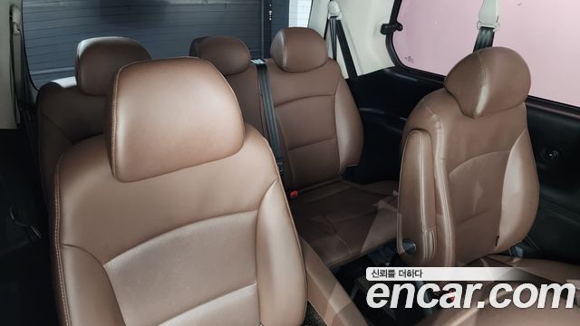 Hyundai Starex 2018 — photo 18