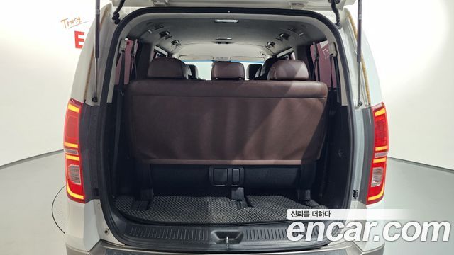 Hyundai Starex 2018 — photo 23