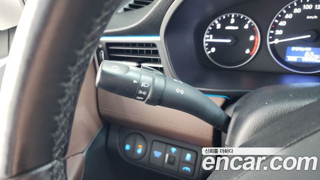 Hyundai Starex 2018 — photo 27