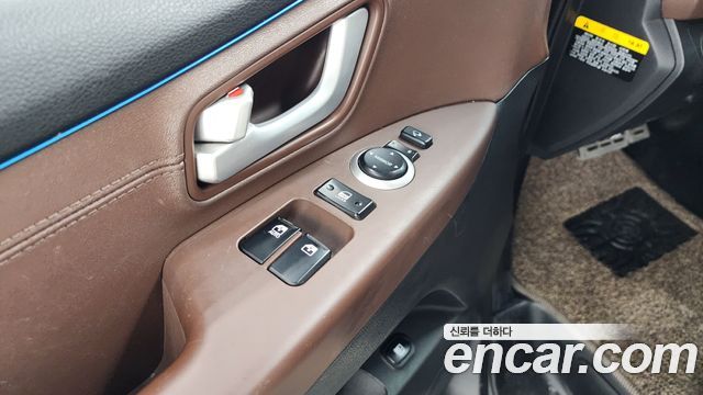 Hyundai Starex 2018 — photo 29