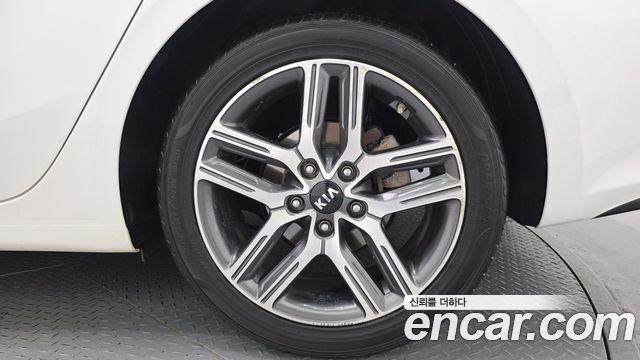 Kia K3 2019 — photo 7