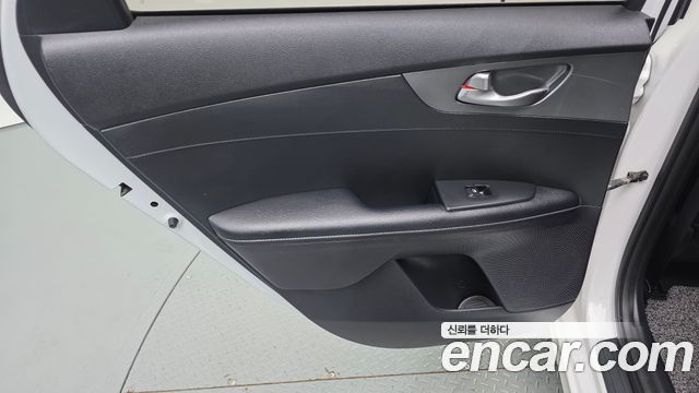 Kia K3 2019 — photo 15