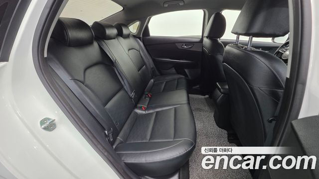 Kia K3 2019 — photo 29