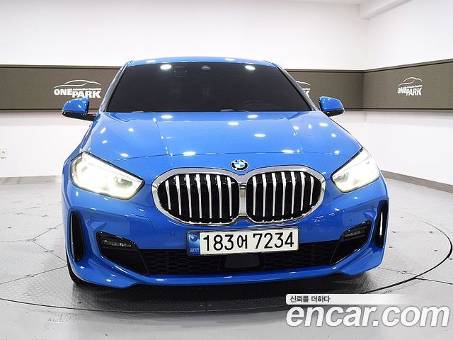 BMW 1-Series 2021 — photo 2