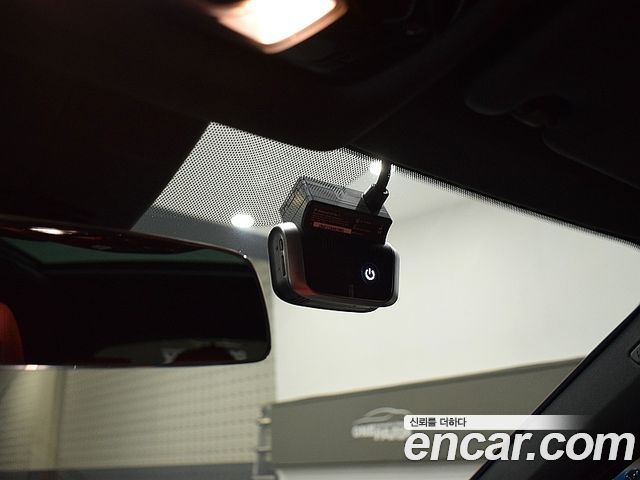 BMW 1-Series 2021 — photo 14