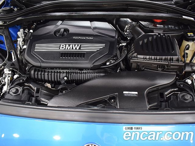 BMW 1-Series 2021 — photo 18