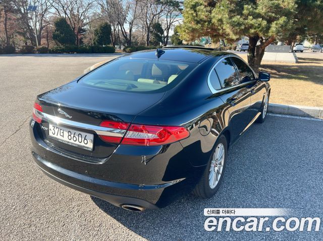 Jaguar XF 2014 — photo 6