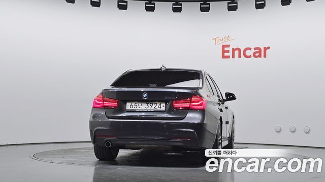 BMW 3-Series 2018 — photo 4