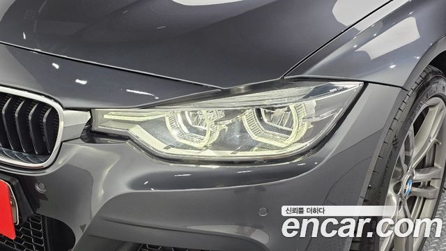 BMW 3-Series 2018 — photo 8