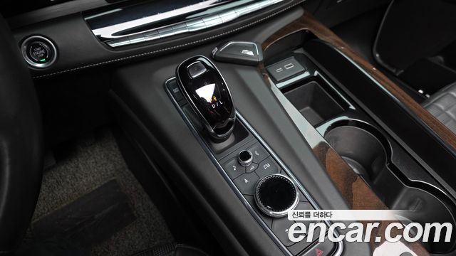 Cadillac Escalade 2021 — photo 9