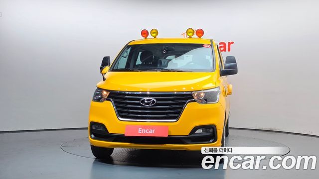 Hyundai Starex 2019 — photo 3