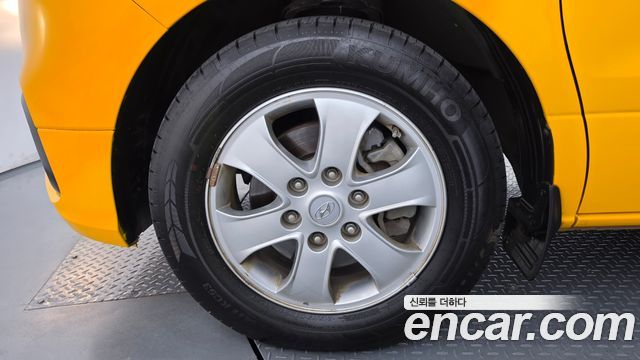 Hyundai Starex 2019 — photo 5
