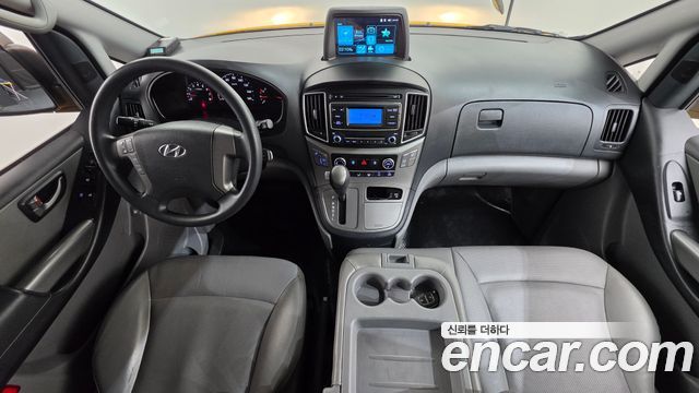 Hyundai Starex 2019 — photo 10