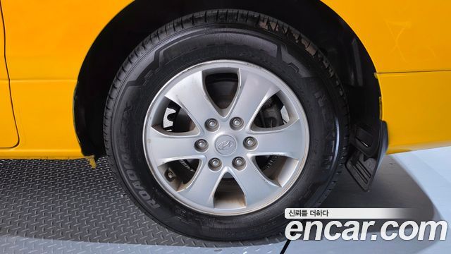 Hyundai Starex 2019 — photo 7