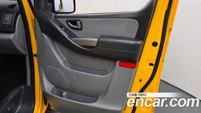 Hyundai Starex 2019 — photo 14