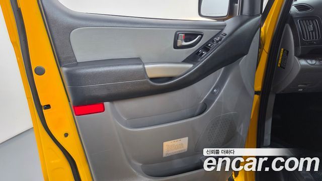 Hyundai Starex 2019 — photo 15