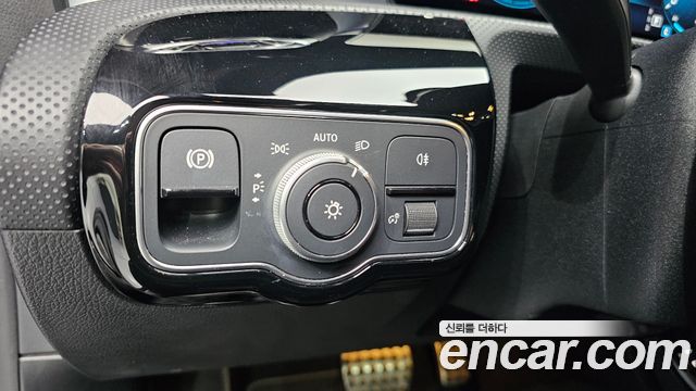 Mercedes-Benz CLA-Class 2023 — photo 30
