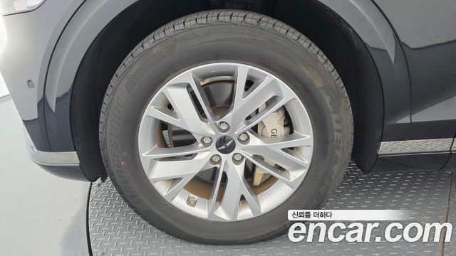 Genesis GV70 2025 — photo 5