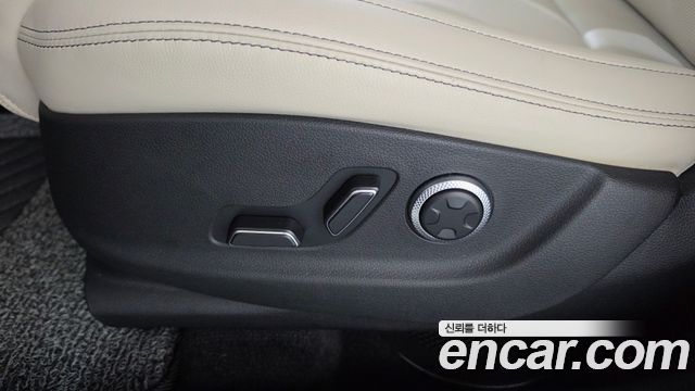 Genesis GV70 2025 — photo 33