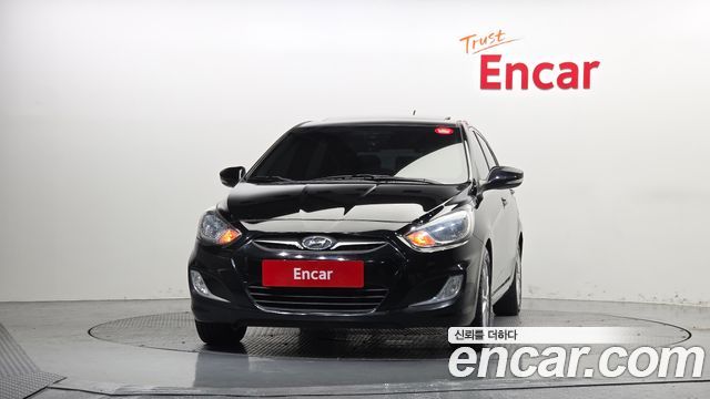 Hyundai Accent 2012 — photo 3