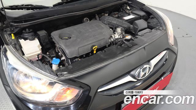 Hyundai Accent 2012 — photo 6