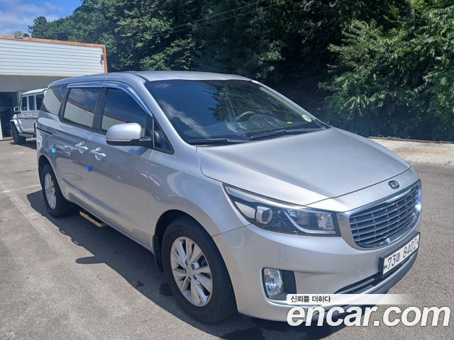 Kia Canival 2016 — photo 3