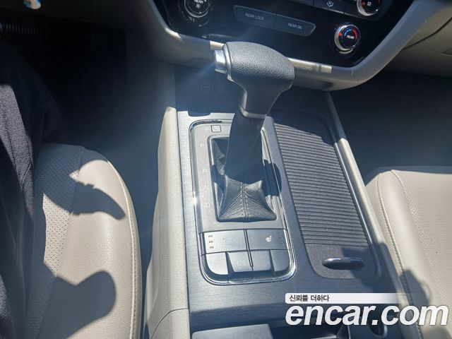 Kia Canival 2016 — photo 6