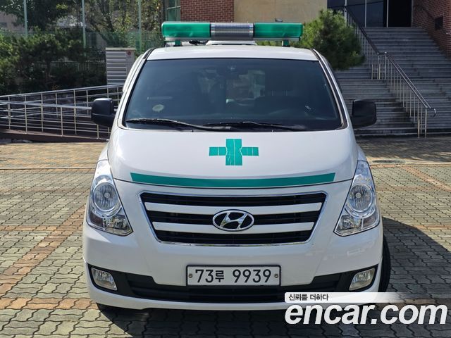 Hyundai Starex 2017 — photo 2