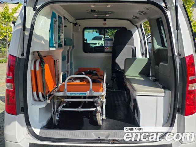 Hyundai Starex 2017 — photo 9