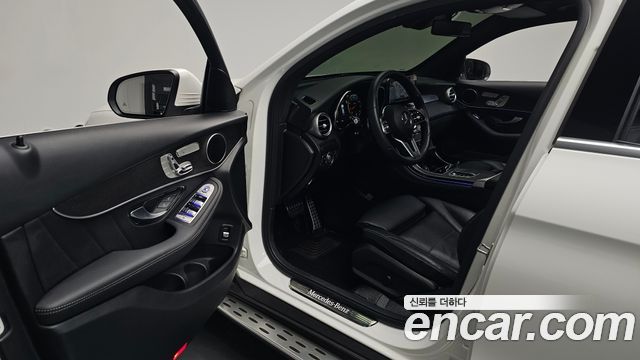Mercedes-Benz GLC-Class 2020 — photo 13