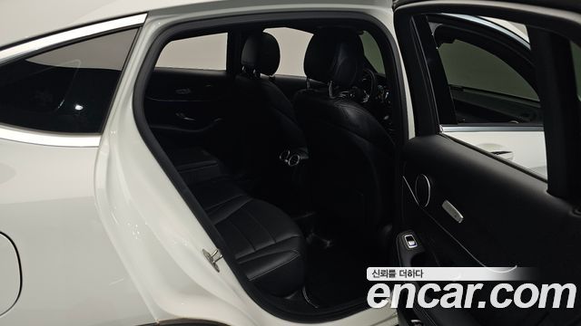 Mercedes-Benz GLC-Class 2020 — photo 18