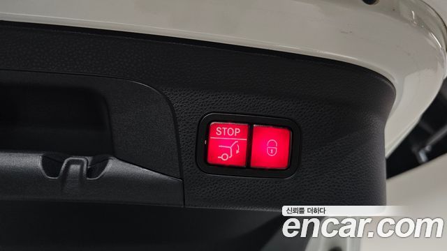 Mercedes-Benz GLC-Class 2020 — photo 37