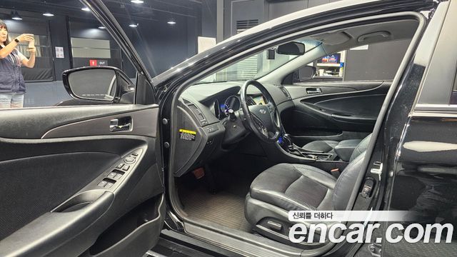 Hyundai Sonata 2014 — photo 13